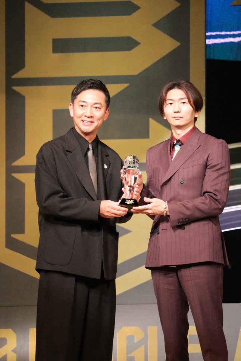 1518mnm's tweet photo. 文男さん���労賞受賞
おめでとうございます👏🏻🥰
#Bリーグアワード #西村文男 選手 https://t.co/jNPTdEp56T