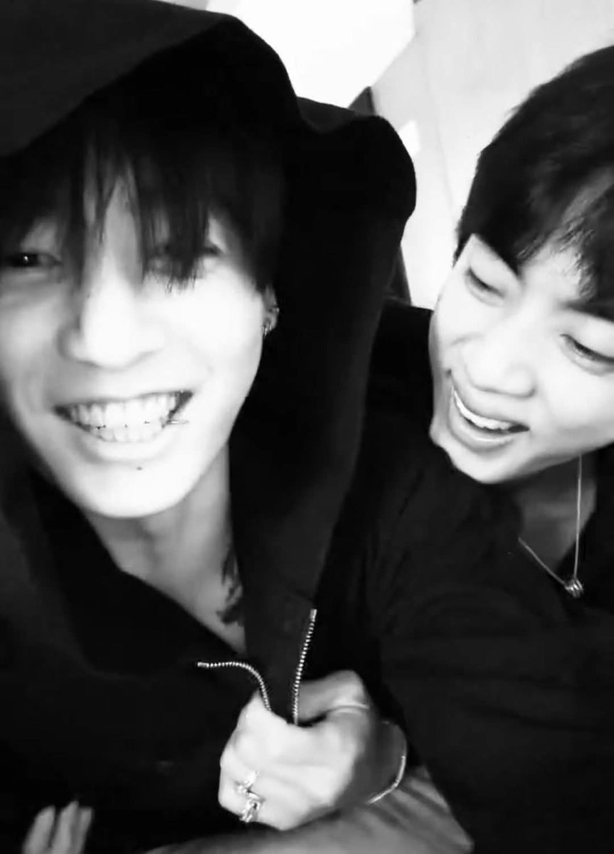 DaasSarma's tweet photo. Their Happiness.  Stay With Blessings 
#jinkook #kookjin #seokjin #kimseokjin #JungKook #Jungkookies  #JungKook_GOLDEN #Jungkook_StandingNextToYou #JungkookxCalvinKlein #JungKook_Seven #BTS_SWİM  #BTSARMYPROMISE2025 #BTSJIN #BTSARMY   #kookie #JIN #Jin_ClosetoYou #Jin_Echo https://t.co/S70D7ou8yG