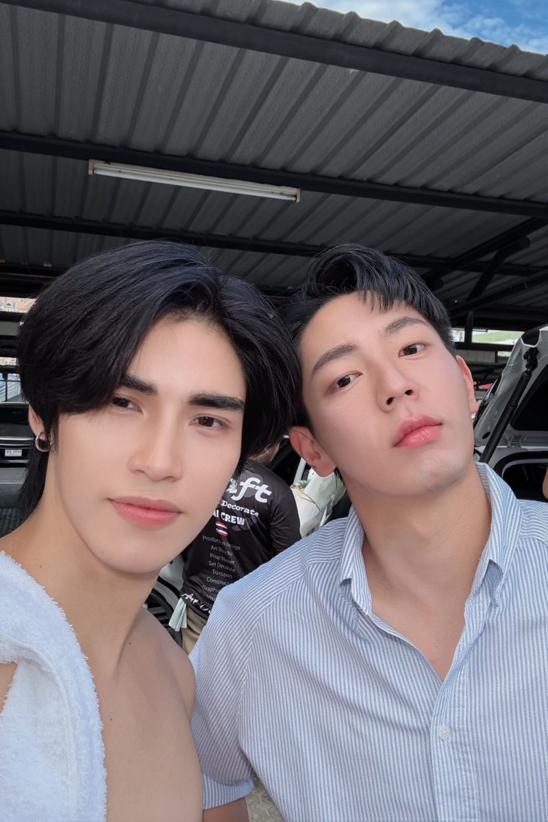 poompps_official tweet media