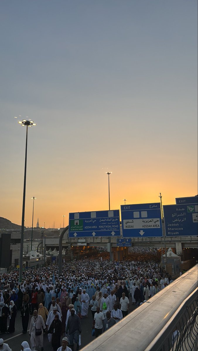 imsara7_'s tweet photo. لبيك ربي وأنا بين الحجاج ملبيًا 🤍

الحمدلله على التمام و التيسير اللهم أجعله 
حجًا مبرورًا وسعيًا مشكورًا وذنبًا مغفورًا🕋🤍 https://t.co/FOzlq1pxGn
