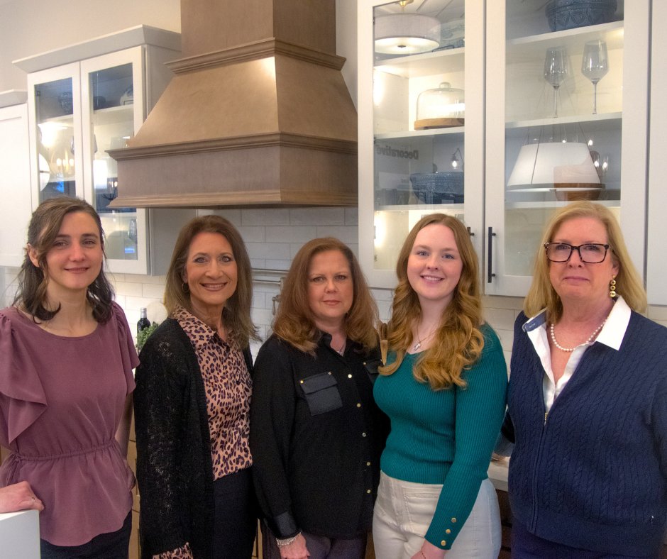 OwnALandmark's tweet photo. Meet the incredible Design Gallery team at #LandmarkHomes! From inspiration to final details, our experts help bring your dream home to life; guiding finishes, colors, and personal touches that make it uniquely yours. Learn more: https://t.co/t3XN9l8dYI https://t.co/OiVc33VlxT