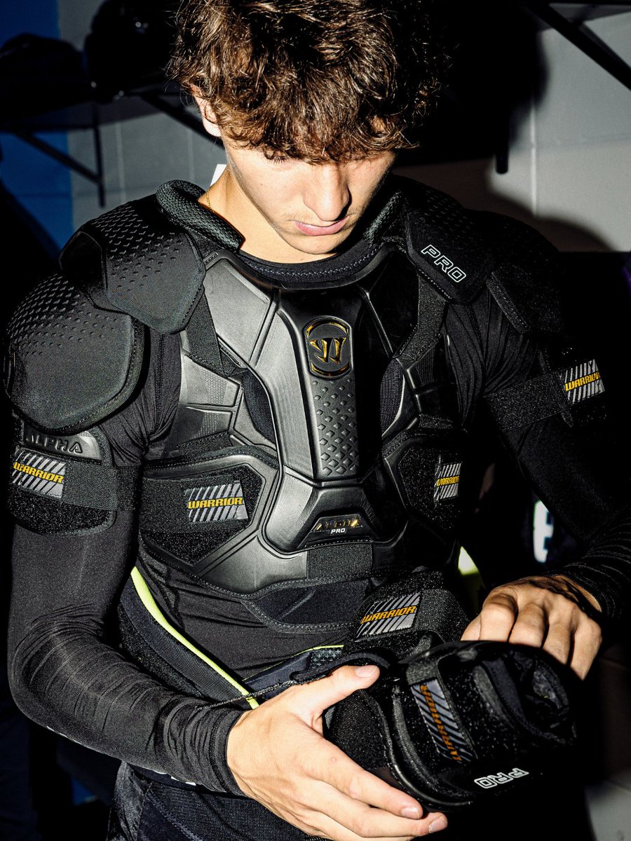 WarriorHockey's tweet photo. Gold standard๐
The NEW Alpha Pro shoulder pad, elbow pads, and shin pads are available NOW in-store and online at select retailers.
#WarriorHockey #AlphaPro https://t.co/7ZYqEwI2Cc