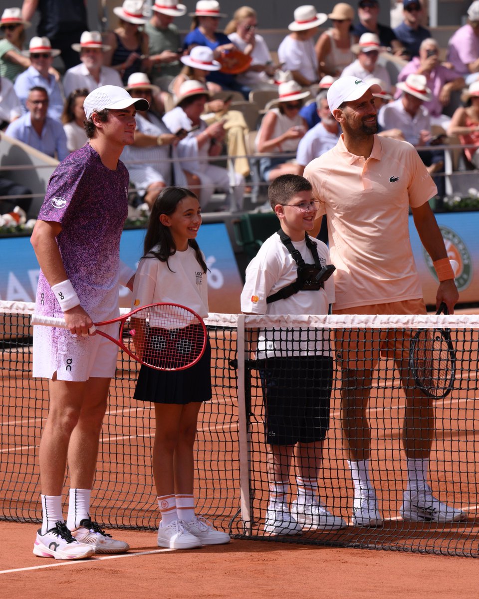 rolandgarros's tweet photo. Game on ⚔️

#RolandGarros https://t.co/ctcpz4coMC