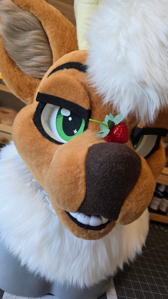 BakeryFursuits's tweet photo. Who is this handsome fluffy deer?👀

Welcome home, Psycho✨️🦌! https://t.co/9sbkgwKvbk