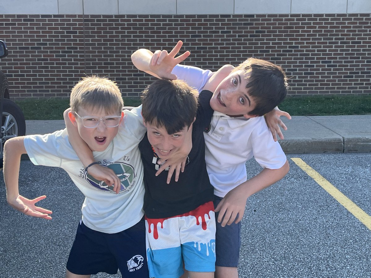 mrsstjohn4b's tweet photo. 🥰🥰🥰🥰🥰 https://t.co/XaxZ6ClTKn