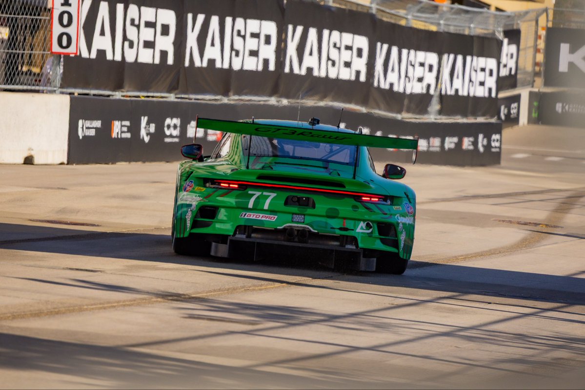 AO Racing 🦖 tweet media