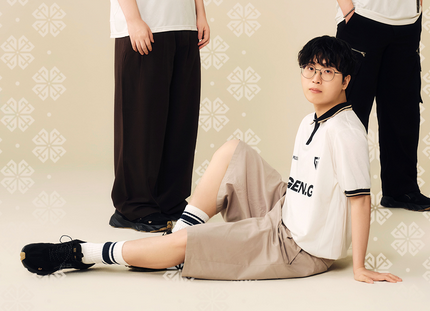 nyanwangho's tweet photo. pose https://t.co/4QVdJIyn8b