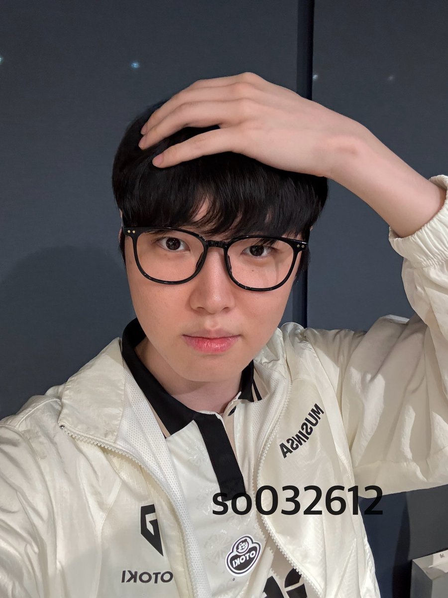 잔 tweet media