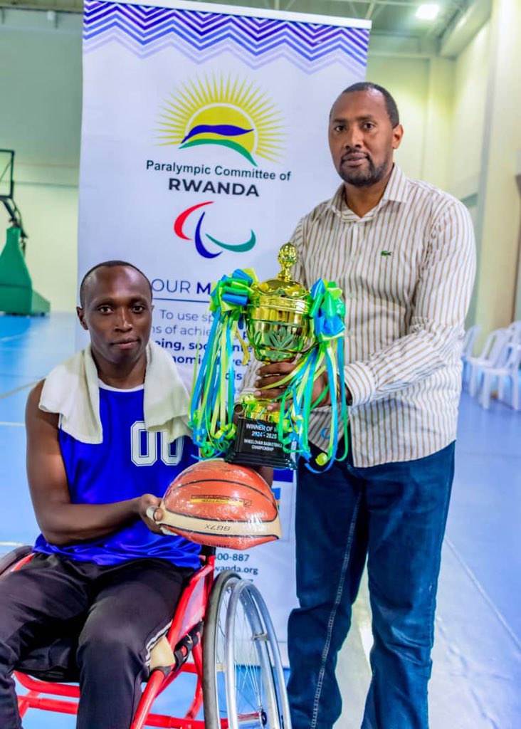 Bugeseradsa's tweet photo. @BugeseraDistr Wheelchair Men's Basketball Club ni yo ifite igikombe cya shampiyona ya Wheelchair Basketball y' umwaka w'imikino wa 2024-2025, aho yabigezeho itsinze Musanze ku mukino wa nyuma ku manota 37-21.

Intego nta yindi, ni yo kurwana kuri iki gikombe kikaguma i Bugesera. https://t.co/1Fvxt3Vnec