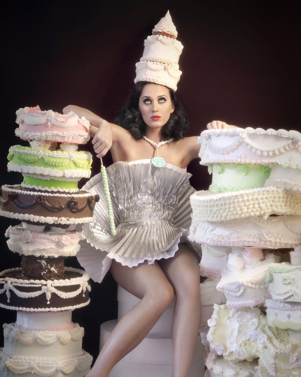 saveasprism's tweet photo. Spotify Weekly Top Albums Global

#13. Teenage Dream: TCC (+2) *Peak*
#18. Teenage Dream (+5) *New peak* https://t.co/eKXhYxqYEO