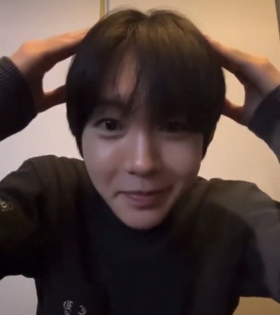 sryoooooo_'s tweet photo. 🦭 : 마지막으로 해줬으면 하는 거 있어요? https://t.co/dLdd0XLz9U