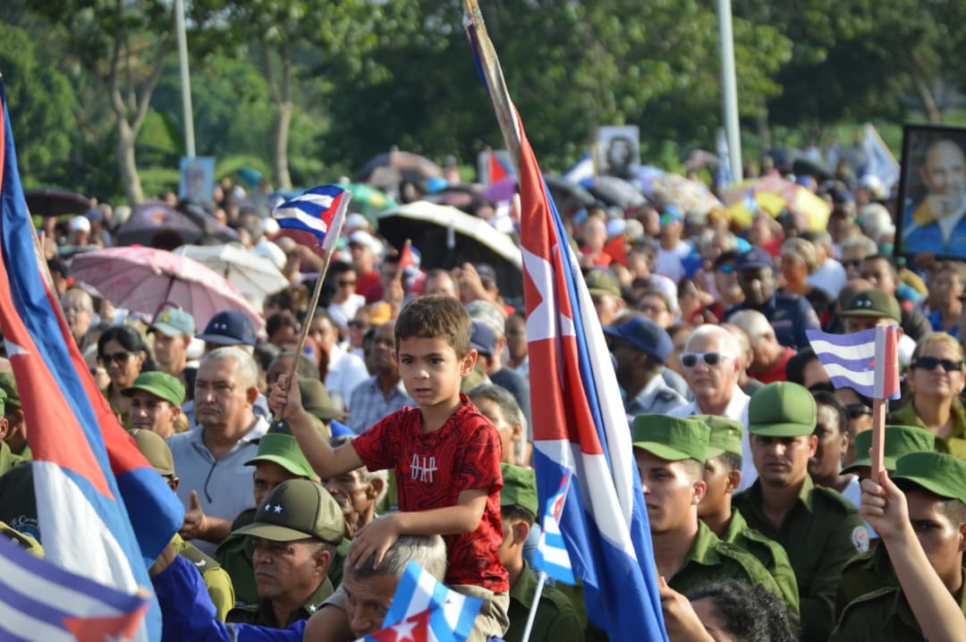 YamileRamosCord's tweet photo. ¡¡¡Gracias PinardelRío!!! 
#RaúlEsRaúl y siempre será Raúl en el corazón de las pinareñas y  pinareños. #Cuba #PinardelRío https://t.co/9rJxRiBfn8