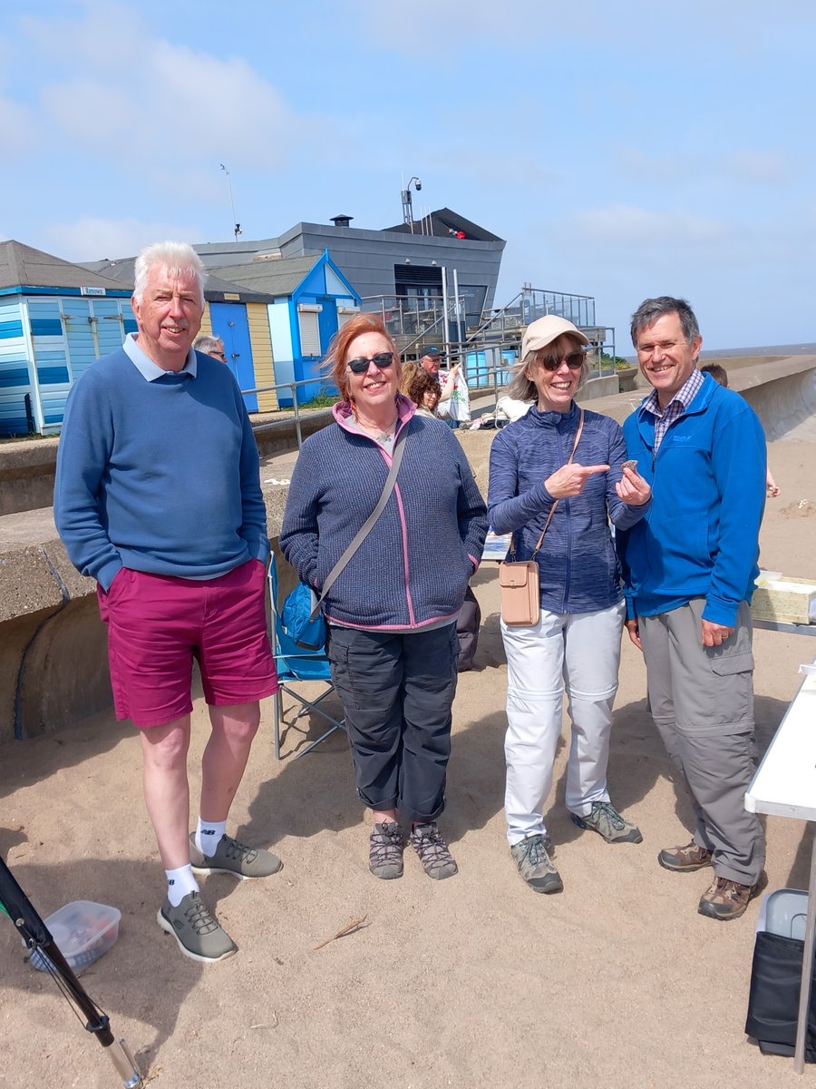 GLNPnature's tweet photo. The Lincolnshire Geodiversity Group had a fantastic time running two brilliant events at the Lincolnshire Wolds Outdoor Festival.

Read more here: https://t.co/t88cbZyPXZ

#lincolnshirewolds #geodiversity #geology 

📷 © Lincolnshire Wolds Countryside Service https://t.co/8Ct1gOiHz9