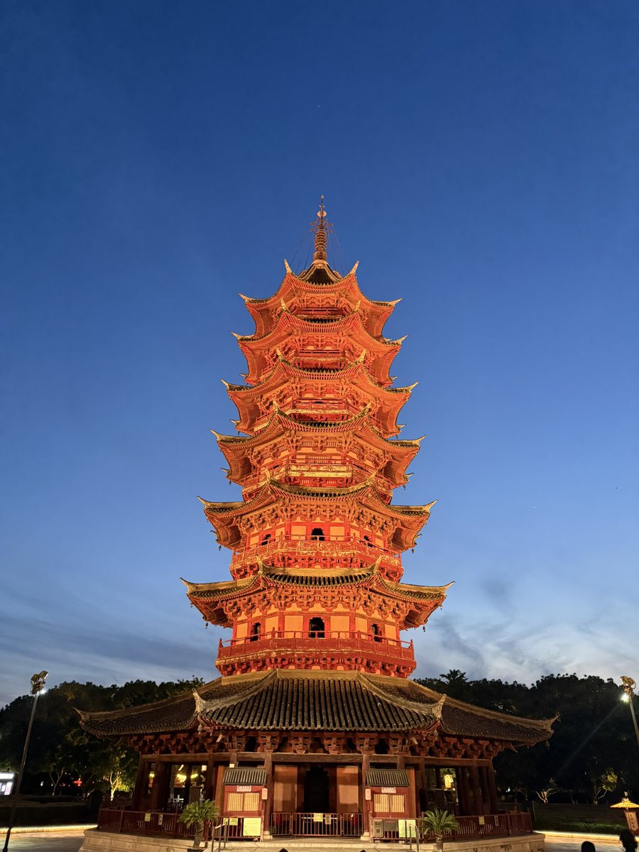 knighttreecat's tweet photo. 跟着树猫游中国🐱🐱——中国江苏，苏州瑞光塔。#ChinaTravel #中国旅游 https://t.co/tOPOhShiAP