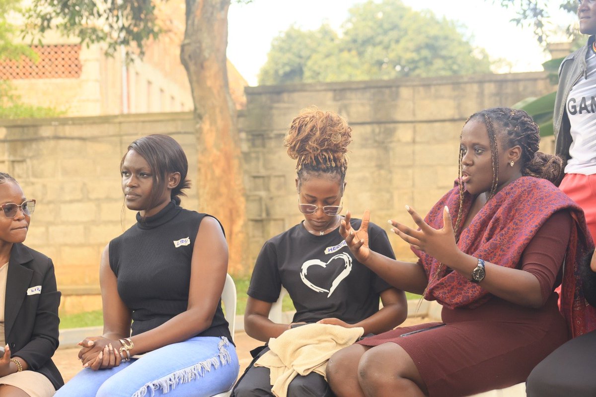 uyahf1's tweet photo. Students from different universities gathered in Kampala Central Division to discuss ending sexual and gender-based violence 
@RHUganda @tikoafrica @MinofHealthUG @AnsaSRHR @SRHRAllianceUg
#Tosirika #EveryHourMatters https://t.co/v5tXBQKqsc