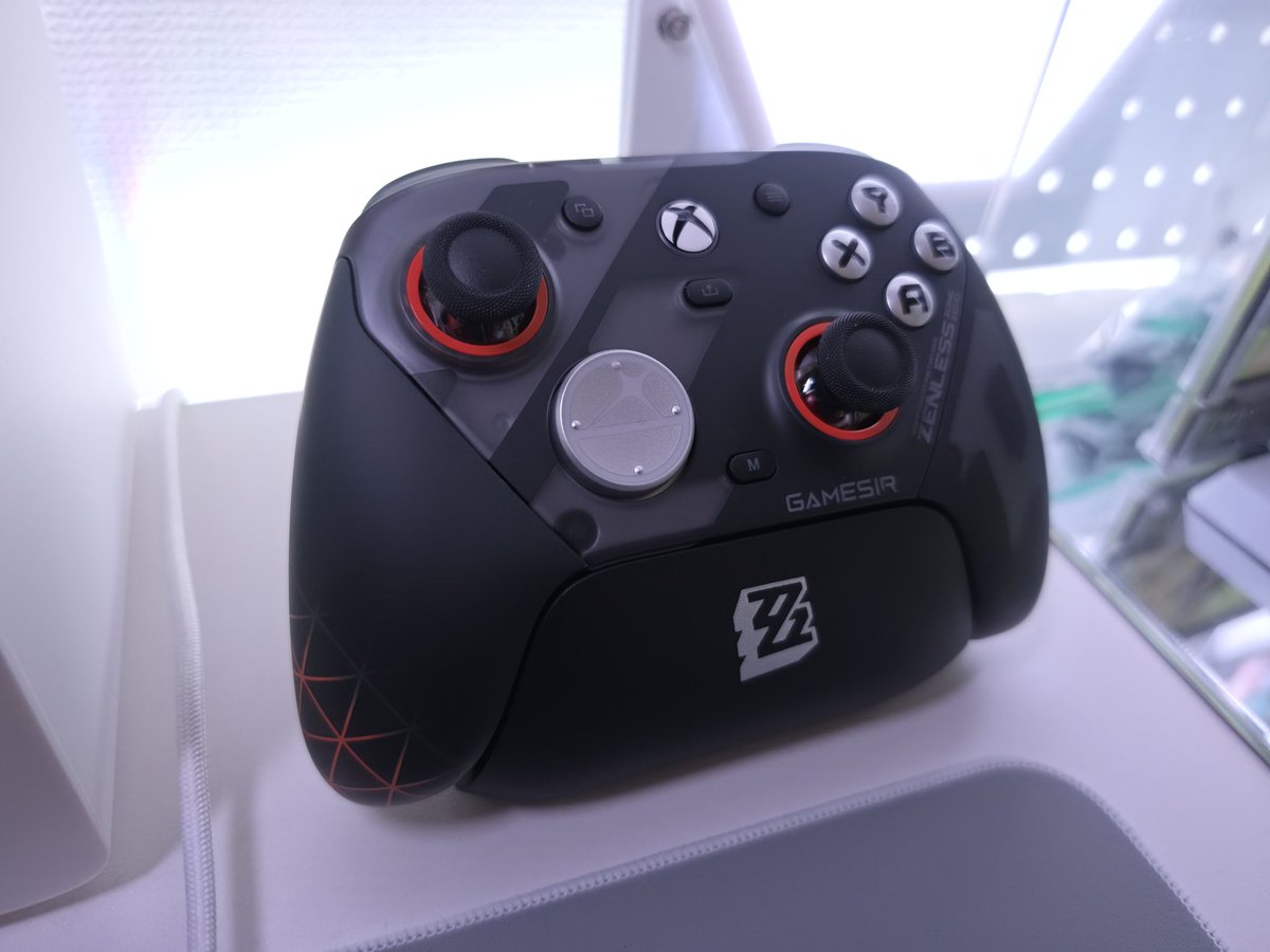 Stragglingiix's tweet photo. g7 pro 8k気に入ったからzzzコラボのシェルと入れ替えた。 https://t.co/yf75g915dG