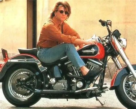 lisac39v's tweet photo. Start your engines and stop " livin’ on a prayer ". Contact my office and let’s talk about your motorcycle insurance needs. https://t.co/vuhZrNdlxH
