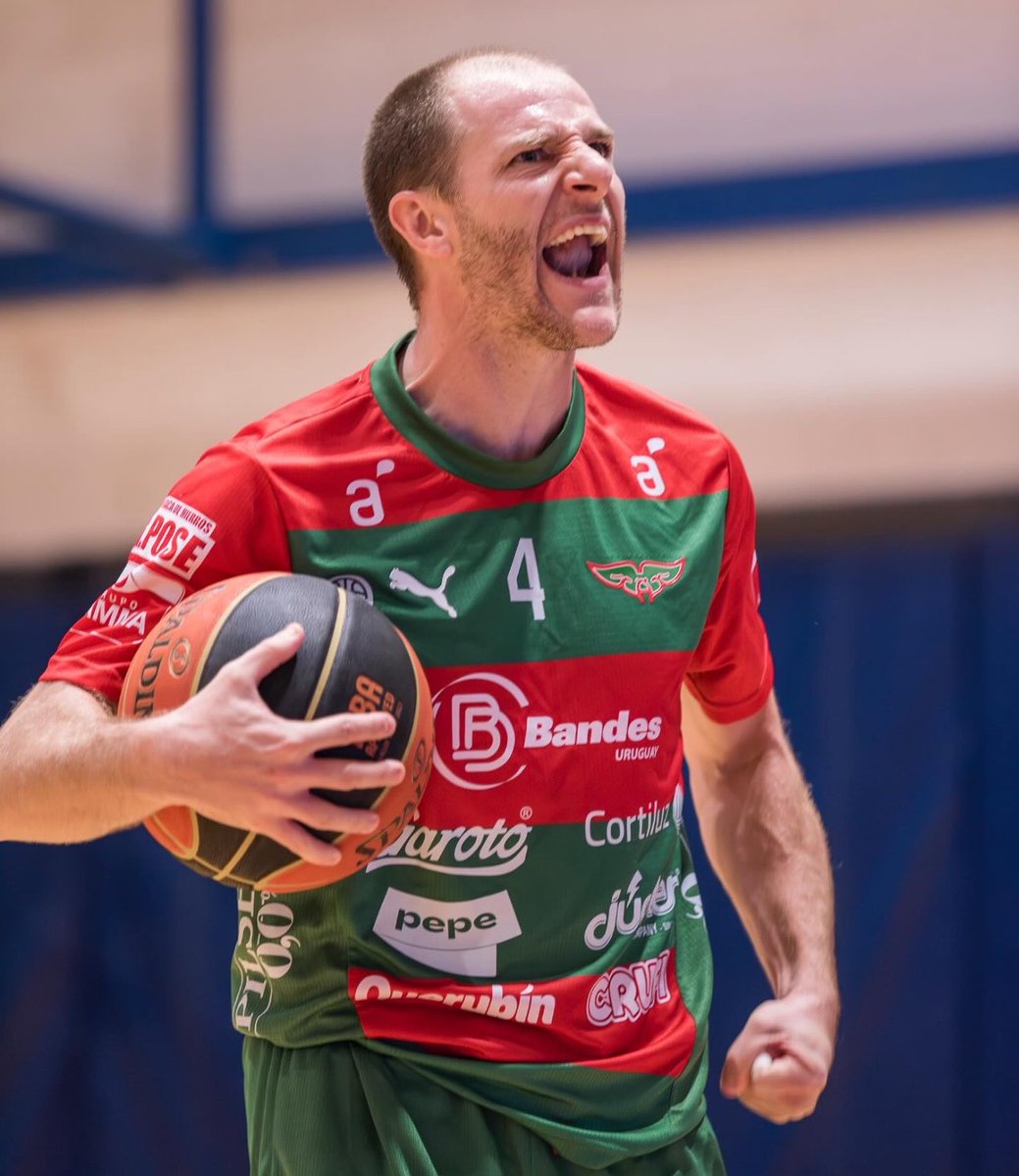 jorgeparietti's tweet photo. “Mi objetivo no está terminado y el de Aguada tampoco. Que quede claro! No voy a dejar que se vaya nadie del vestuario sin que sepan que nosotros nos tenemos que llevar estas finales”.

Santiago “Pepo” Vidal en @Sport890 https://t.co/cJRlAgiOM7