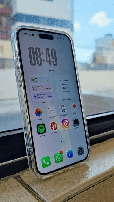 TextoCriativo's tweet photo. Fico surpreso com a quantidade de pessoas que usam aplicativos inúteis no celular.

Aqui estão 11 aplicativos incríveis que vão liberar o verdadeiro potencial do seu smartphone.

(🔖 Salve para testar depois) 👇 https://t.co/zkx5N3jKVh