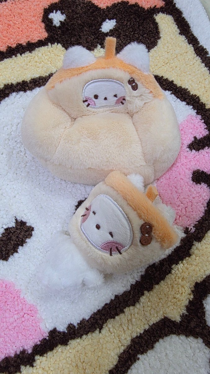 petitriz45's tweet photo. 버블냥이랑 쇼파 분리 완료 !
내일 메가콘 들고가야지 ㅋㅋㅋ

#유우시 #YUSHI #ユウシ #엔시티위시 #NCTWISH https://t.co/4yEcl7OU1M