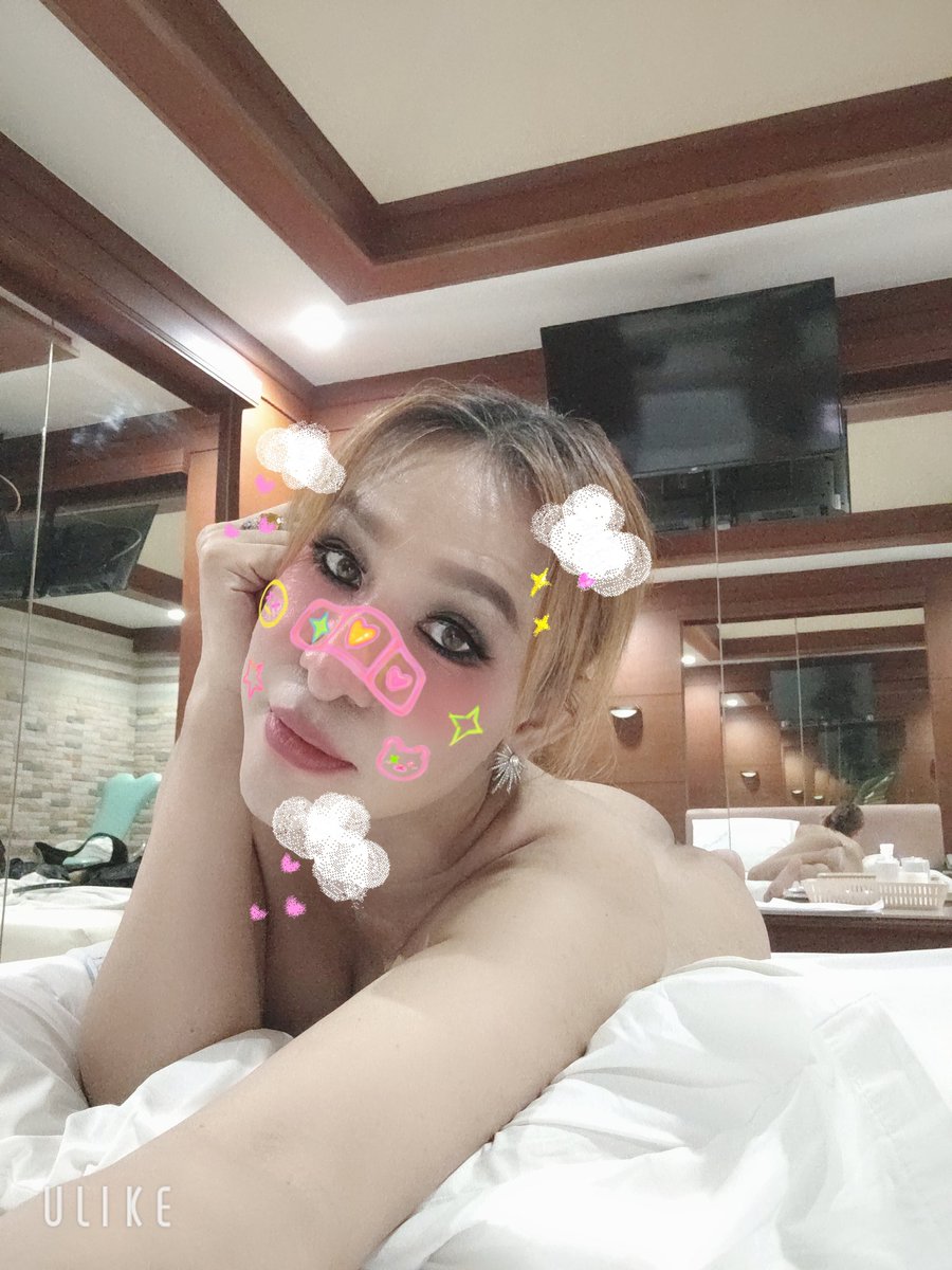 นางพญาเกล็ดเงิน tweet media