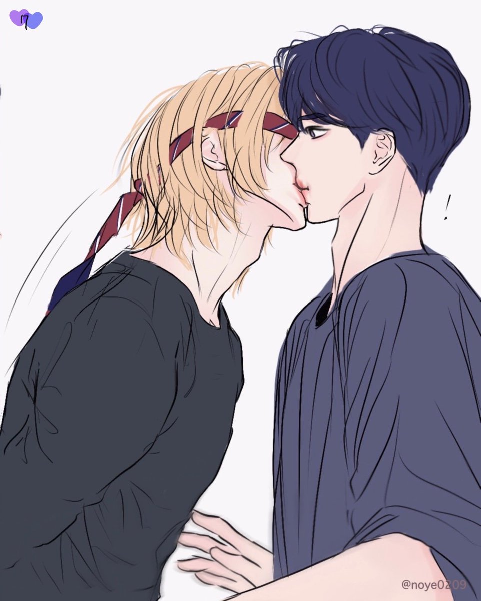 noye0209's tweet photo. noye💜💙
눈가리고 키스챌린지 8/8 https://t.co/ZgZAd23rEG