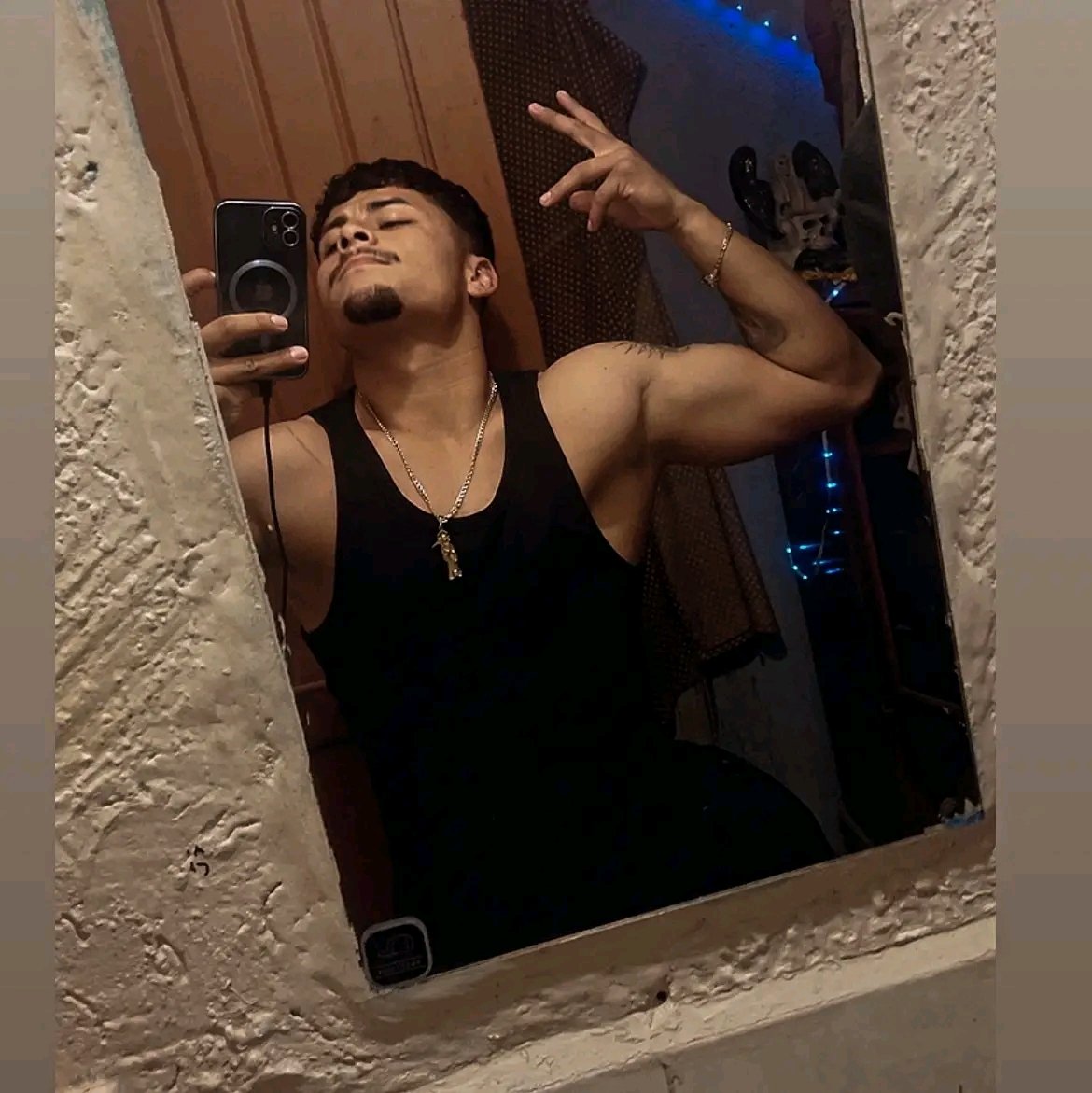 PnHeteros39660's tweet photo. Si hay foto hay vídeo 🤭
Hetero engañado de piedras negras 
#HeteroEngañado #Piedrasnegras https://t.co/F58zx0RsbR