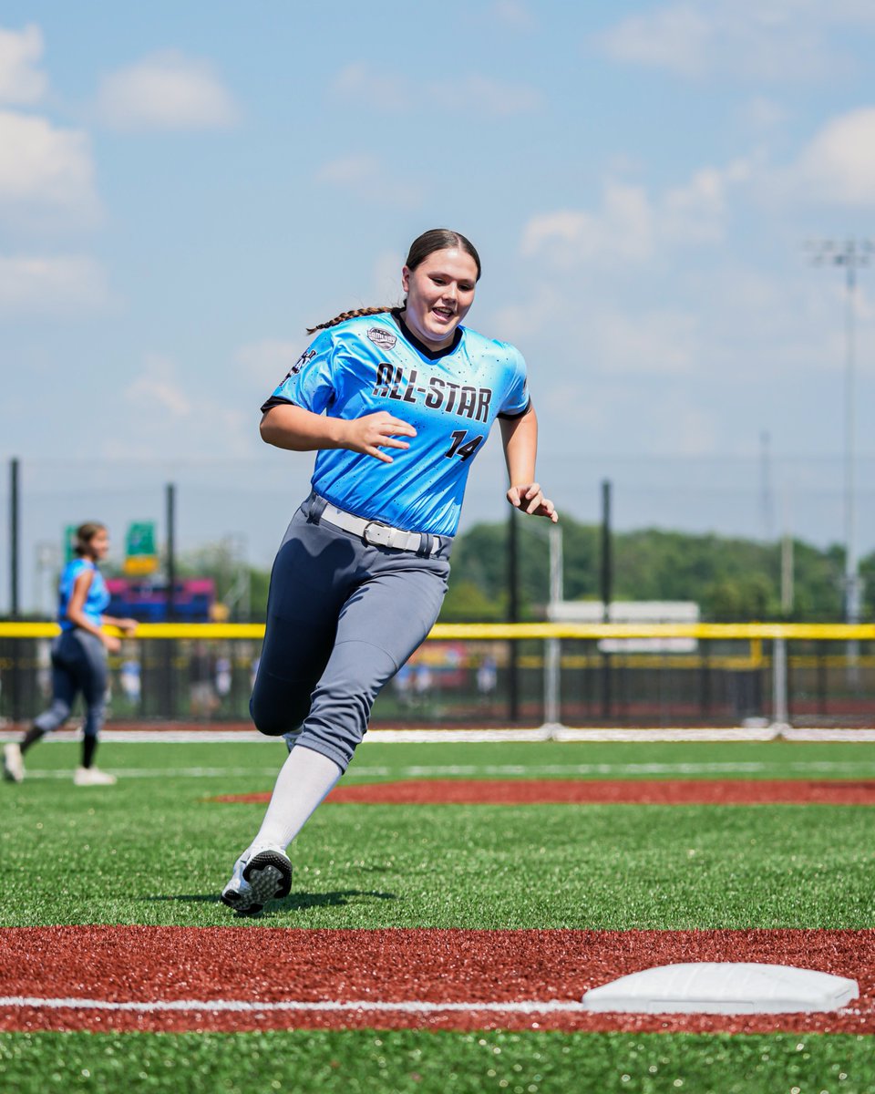 GameDayUSASB's tweet photo. Looking back on the best All-Star Weekend moments!⭐️

Who’s ready to make more memories this summer? It’s not too late to register!

Details/Apply/Register: https://t.co/Mx3qcXXNVF

#ASW2026 #MoreThanSoftball #GameDayUSA🥎 https://t.co/pRJ38FcD1t