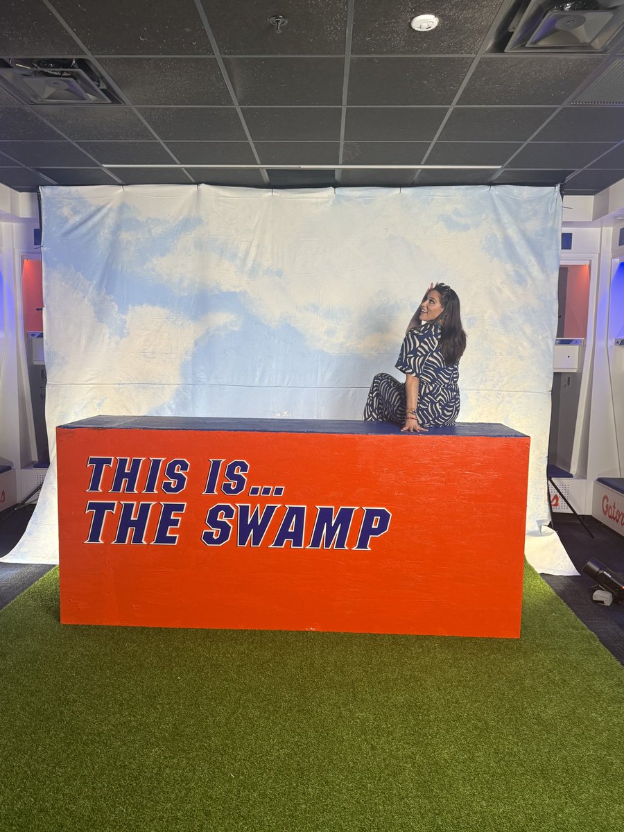 katieturner0087's tweet photo. Back (from maternity leave) like I never left!!! #GoGators🐊 #2THEGA7ORS https://t.co/hjhcLi48WJ