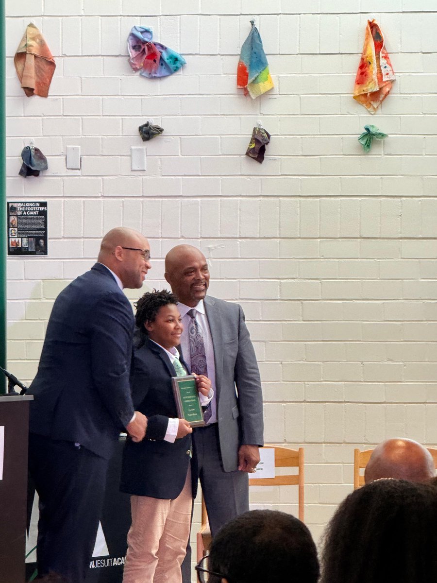 TCBthe3rd's tweet photo. Thank you @BMITCHLIVE30 for the speech @WashJesAcademy for their graduation ceremony.  My son was inspired by your story as he is an undersized QB as well.  He gets it!!! https://t.co/KxGqftyKPd