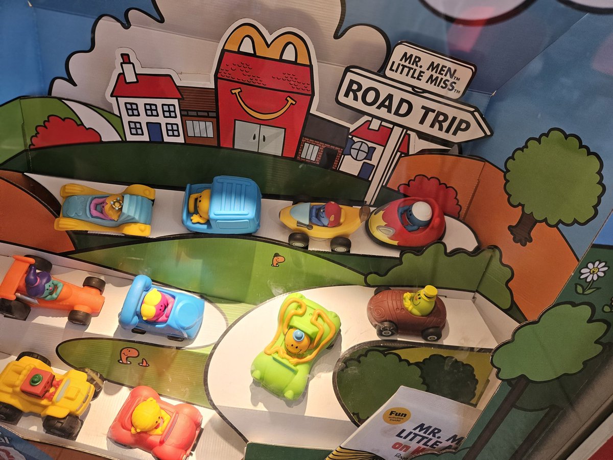 ploppy54's tweet photo. @McDonaldsUK my 5 year old son really liked your display after a recent visit and has tried to make his own. Would it be possible to buy a display once the promotion is over? https://t.co/vuANGPQA1p