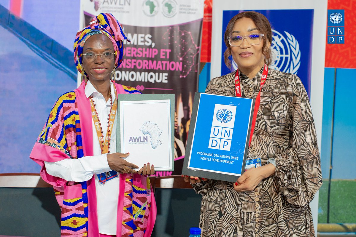 PNUDRepduCongo's tweet photo. 🌍 Aucune transformation durable de l’Afrique ne pourra se faire sans les femmes.

À Brazzaville, le PNUD Congo et AWLN Congo ont signé hier un partenariat stratégique visant la mise en œuvre d’un programme structuré d’accompagnement du positionnement des femmes dans les sphères décisionnelles au sein des secteurs publics et privés.

L’objectif est d’impulser des transformations durables en faveur de la création d’opportunités multiformes pour le plein épanouissement et la création d’une société plus prospère.

À travers cette collaboration, le PNUD réaffirme son engagement pour des sociétés plus inclusives, plus équitables et plus résilientes.
Investir dans les femmes, c’est investir dans l’avenir du continent.

#PNUD #UNDP #AWLN #LeadershipFeminin #Genre #BAD2026 #Afrique #Congo @UNDPAfrica @AWLNetwork