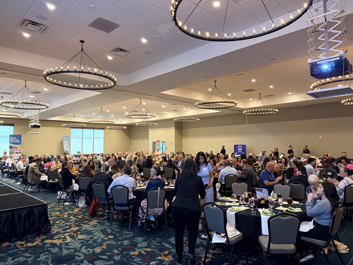 WebsterTexas_'s tweet photo. This week, the City participated in the Clear Lake Area Chamber of Commerce’s May Luncheon.

Economic Development Director Betsy Guisto provided a brief overview of Flyway and introduced guest speakers from Venu, who shared an update on the Venu Sunset Amphitheater at Flyway. https://t.co/OypBTyKE7a