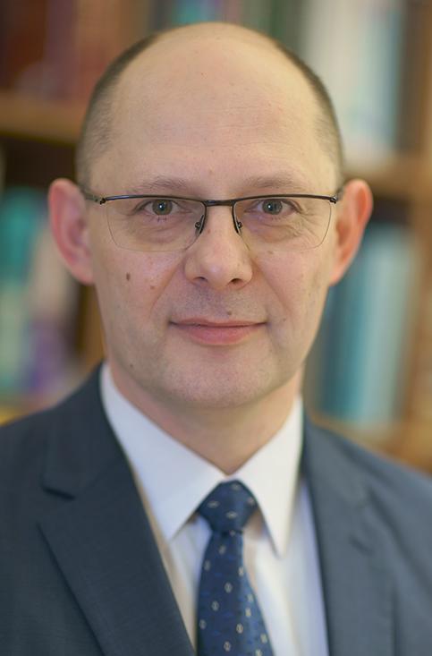 KtoUmarl's tweet photo. prof. Marcin Kozakiewicz – 🇵🇱 lekarz stomatolog, chirurg szczękowo-twarzowy, profesor nauk medycznych, kierownik Kliniki Chirurgii Szczękowo-Twarzowej Uniwersytetu Medycznego w Łodzi. Naukowiec zmarł w wyniku obrażeń odniesionych w wypadku samochodowym, do którego doszło 24.05 https://t.co/hf3cgyvbra