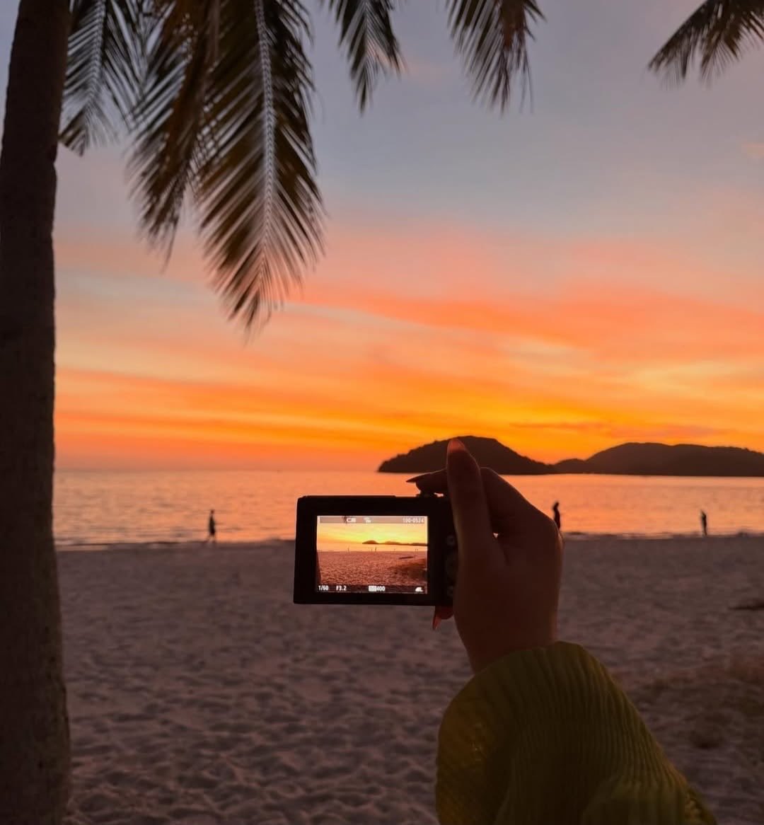 HeavenOn42803's tweet photo. Photographing the most beautiful hours https://t.co/4QwvTiXWVA