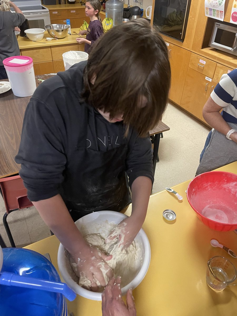 InvernessECA's tweet photo. Our Learning Center was a busy place this morning as students rolled up their sleeves and made fresh bread! 🍞

It was the perfect activity for this gloomy, cold May day — filling the room with warmth, delicious smells, and lots of smiles. https://t.co/hyeIp8KA8V