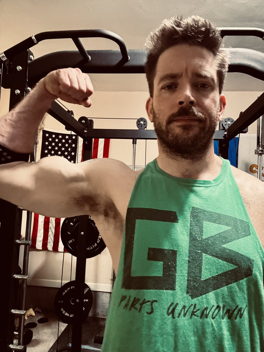 stumpysaid's tweet photo. For the Friday flex https://t.co/fVw64m5tQh