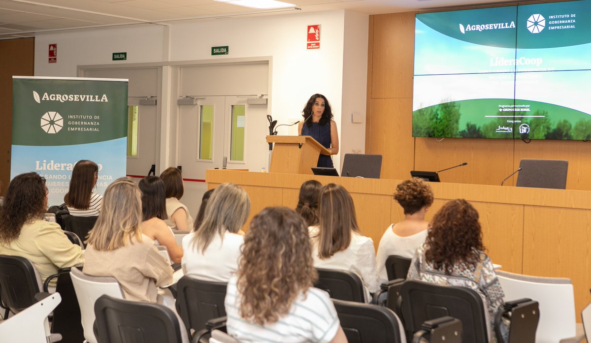 IGobernanzaEmp's tweet photo. 🚀 Arranca la II Edición de #LideraCoop, una iniciativa impulsada para potenciar el liderazgo femenino en los espacios de decisión de las cooperativas, promoviendo talento, gobernanza y una red de mujeres preparadas para transformar el futuro del cooperativismo. https://t.co/QZJNp4Gr3I