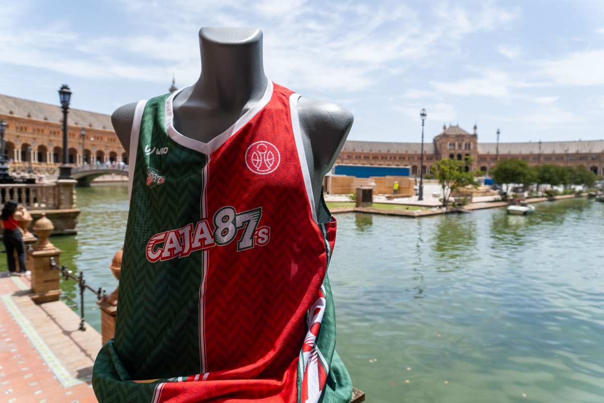 caja87basket's tweet photo. 𝐄𝐋 𝐒𝐔𝐄𝐍̃𝐎 𝐃𝐄 𝐓𝐎𝐃𝐀 𝐔𝐍𝐀 𝐂𝐈𝐔𝐃𝐀𝐃 ❤️

Plaza de España

Mañana es el día. Vamos con todo, cajistas. 

#ElijoCreer #ItsNow https://t.co/XDcLugHh9t
