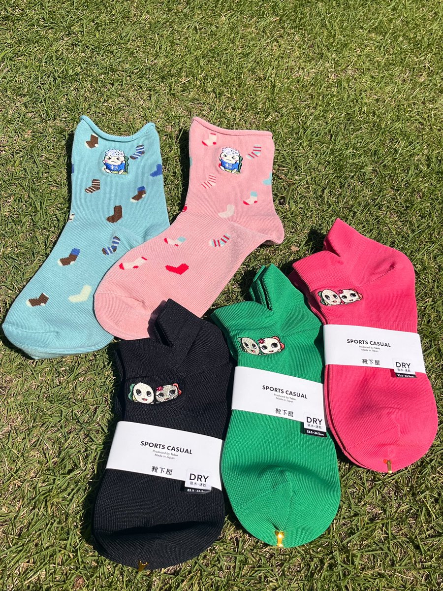 ktsty_ogkb's tweet photo. なみすけデザインソックスに新作登場☀️

🧦スニーカーソックス
4カラー展開
1,540円（税込）

吸水速乾素材でさらっと快適✨
スニーカーの靴擦れ対策にも◎  

🧦靴下柄ソックス
2カラー展開
1,430円（税込）

これからの季節にもぴったりです😊

5/30（土）発売✨
ルミネ荻窪店限定🏃‍♂️ https://t.co/v3cQ00qz8h
