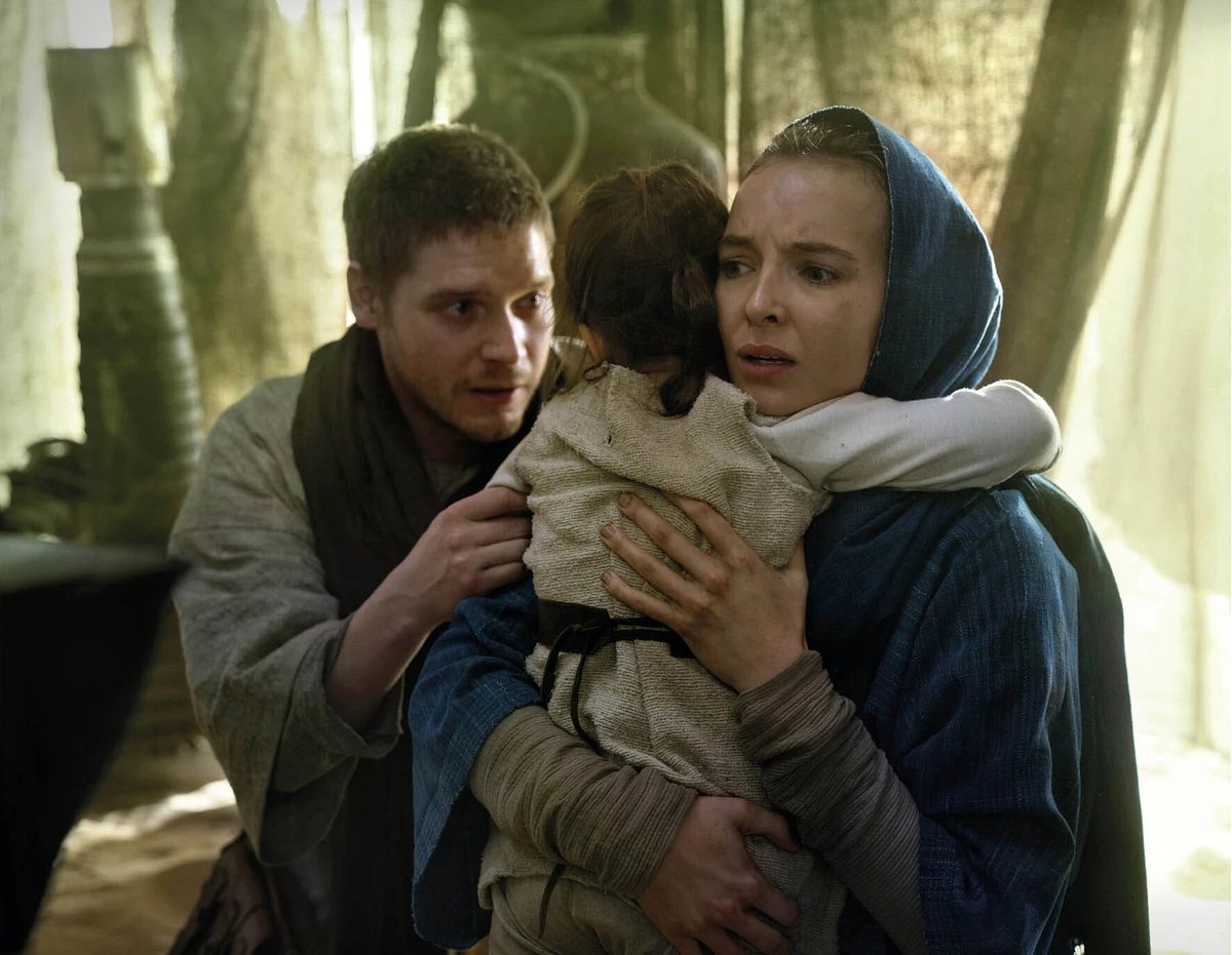 wendellsandico's tweet photo. that time Jodie Comer was in a Star Wars movie https://t.co/WauphCzwTX