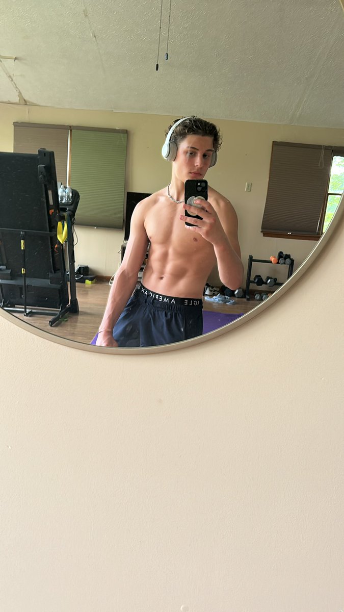 derek_oakes36's tweet photo. Ready to compete this fall and continue proving myself every day. I’m going to keep working, getting stronger, faster, and becoming a better player on and off the field. I take pride in being coachable, playing physical, and doing whatever it takes for my team to win. Excited for the opportunities ahead and ready to earn everything. Coaches feel free to reach out with camp information or opportunities.

6’0” | 180 lbs
Linebacker / Running Back
Indiana Area High School
4.0 GPA

225 Bench 💪
405 Squat 🦵

#Recruiting #Football #Linebacker #RB #StudentAthlete #ClassOf2028

@210ths @PaFootballNews @WPIAL_Insider @PghSportsNow @PA_TodaySports @247Sports @footballcoach79 @IASDAthletics 
@BallCoachJoeMo @Coach_J_Rod @RoboLeonard @coach_marella @coachnazoliver @PennStateFball @CoachMC_PSU @CoachTerryPSU
@RyanClanton @CoachJSB_74
@WVUfootball @CoachTTrickett @Coach_Dressler @TreylenBrown
@HirschGarrett @TArlesic12
@MarkDiethorn @graham_wilbert
@CoachTurkFB @CoachLG
@CoachDuzzPittFB
@CoachDarveau @DuqFB
@CoachSchmittDU @CoachDoriaDuq
@Dua_CoachMack
@Coach_Troy_R @80sCane57
@CoachrodHolder
@CoachFrenchFB @TylerBowen @Coach_Dickey @Coach__Fields @RyanMayhew_ @CoachKee @ryandaytime