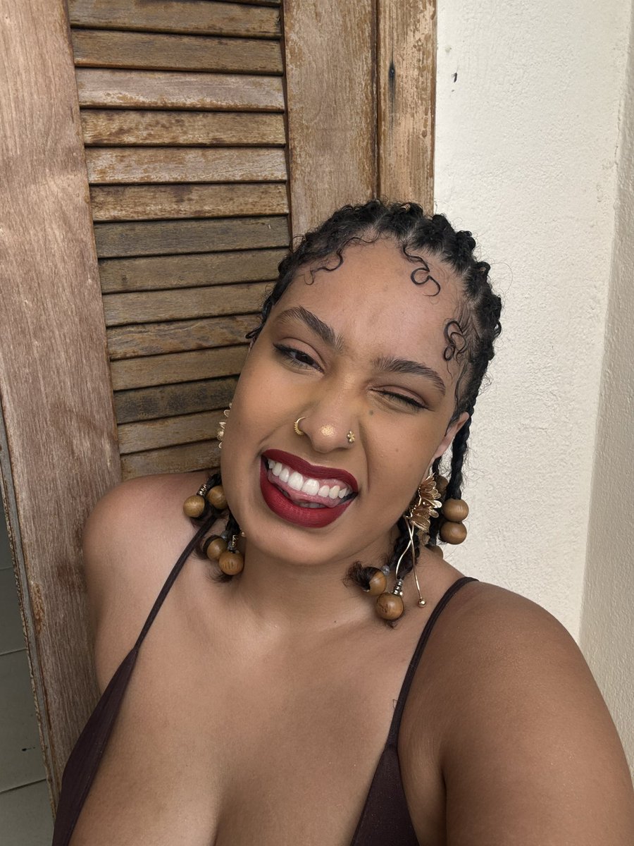 negra linda e saborosa temperada na manteiga 🧈 tweet media
