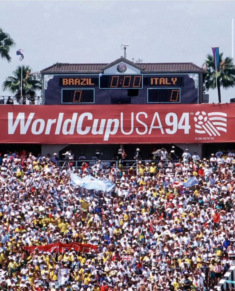 90s Football tweet media