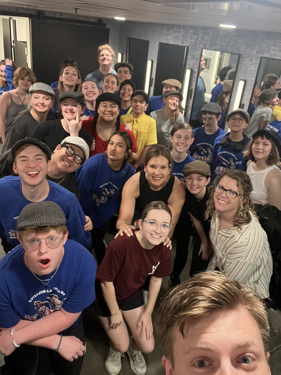 MonarchTheatre's tweet photo. All checked in and ready to rehearse! @NebraskaHSTA #tradition https://t.co/rZMHRyMVng