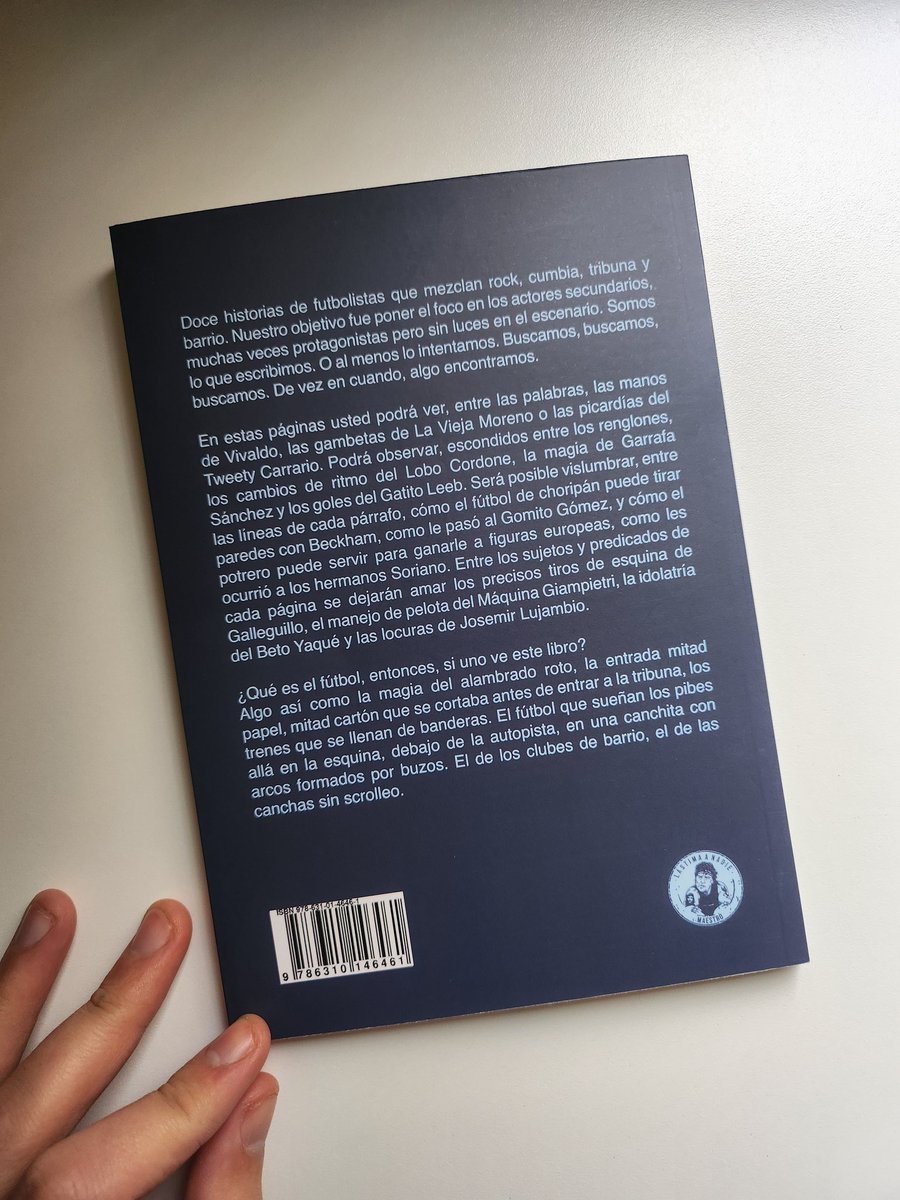 Librosfanaticos's tweet photo. Llegó lo nuevo de @a_lastima 😱😍

✍️🏻 Doce historias de futbolistas que mezclan rock, cumbia, tribuna y barrio.

👉🏻 Vivaldo, Tweety Carrario, Garrafa Sánchez, Lobo Córdone, Máquina Giampietri, Lujambio y algunos más.

Disponible en: https://t.co/tSMPVb70cJ https://t.co/rCNJ4fAMSt