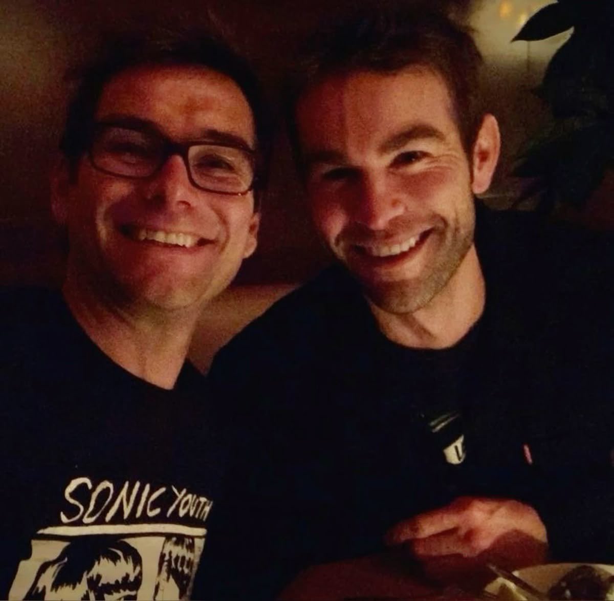 vampdivergent's tweet photo. i’m starting a rumor https://t.co/CdpUb6337L