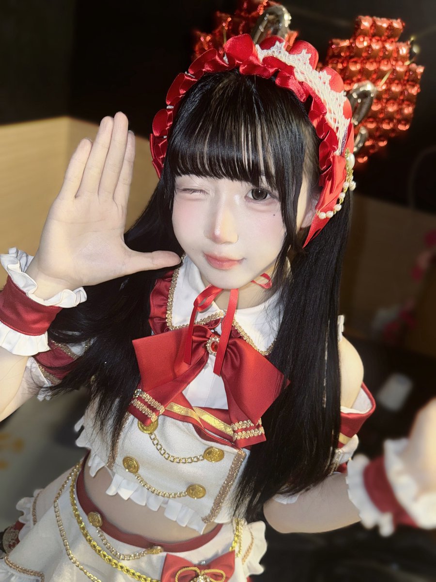 KISEO_NARA's tweet photo. 52. 「NEKIRU—Unlock: NEKIRU New Member Debut Live」

네키루 분들의 신체제 라이브!
무사히 마쳤습니댜 ♡
초대해 주셔서 감사합니닷 (_ _)

신의상 인어공주 같고 예뻤어요. . .
새로운 모습도 여전히 계속! 응원합니다 👊🏻

음음 금요일 만날 수 있어서 좋았다
이번 주도 수고했어
만나러 와 줘서 고마어

내일은 라이브 없는 토요일!
다들 제 생각 마니 하시고 일요일에 만냐용
조아햐 츄츄