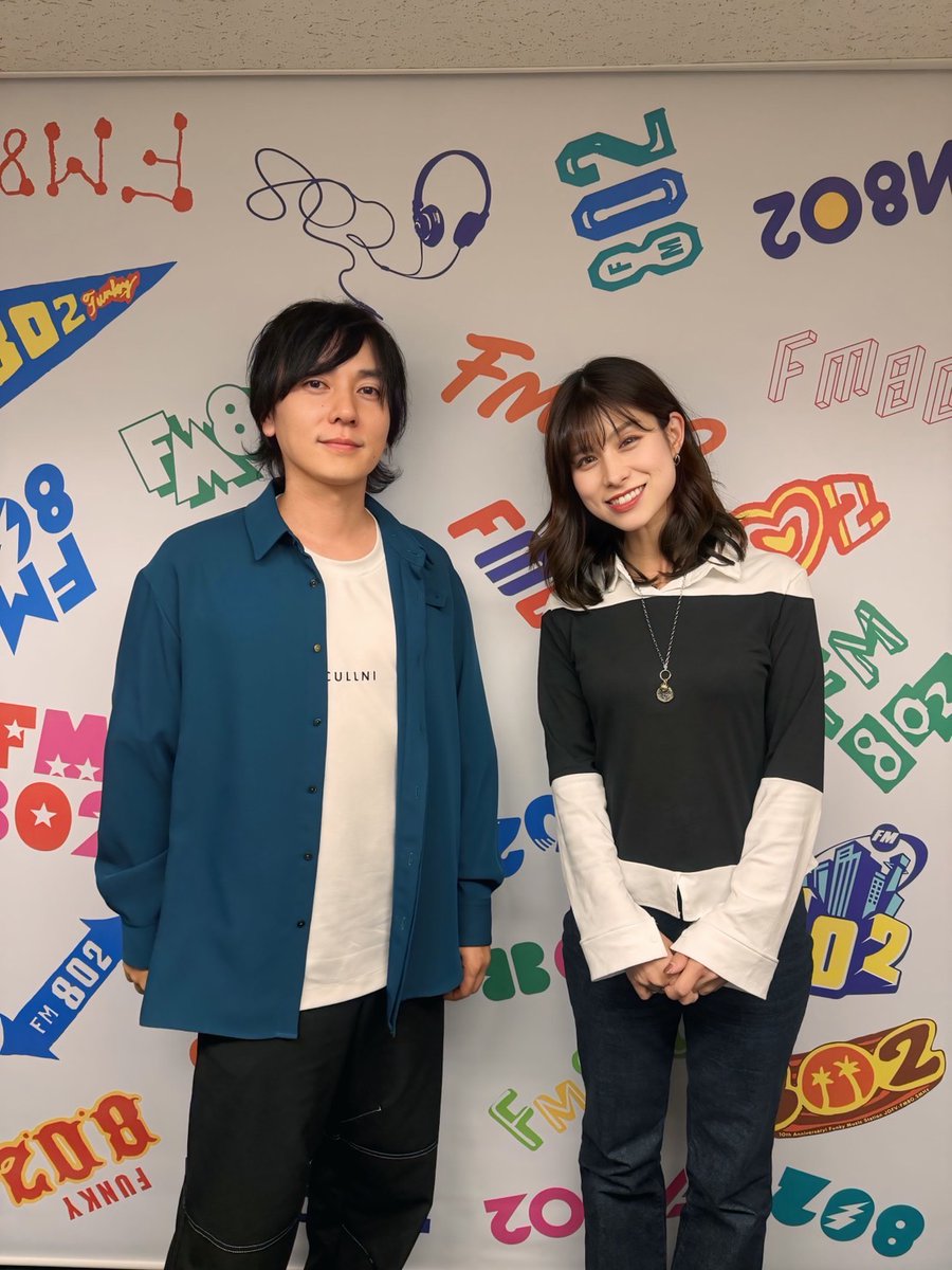 RK802LISA's tweet photo. 【 松原市 Radio Fields📻 】
番組終了後の "オフトーク" 🗣

#flumpool 山村隆太 と共に🌟
O.Aに入りきらなかった話をお届け✍️

／

今週は 生出演 週なので…
“インスタライブ” でお届け⚡️

＼

番組終了後に #RK802 公式アカウントで配信◎
Followしてお待ちください🐩👇
https://t.co/qeSuVdBjAt https://t.co/lNALIvd0sw