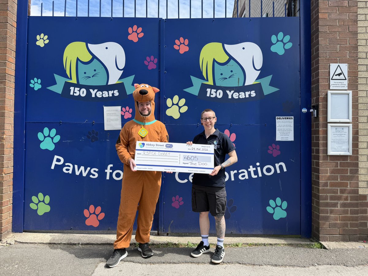 TheOfficialDoo's tweet photo. Hello all Doo here! I had the pleasure today to finally go and hand over all the money we raised for the RSPCA Derby! Can’t say enough how proud I am we managed to achieve this, you’re all truly amazing. Love you all, Doo out ❤️.
@TheUKEL @LoLUKN @Esports_News_UK https://t.co/c7Qx7UfCCu